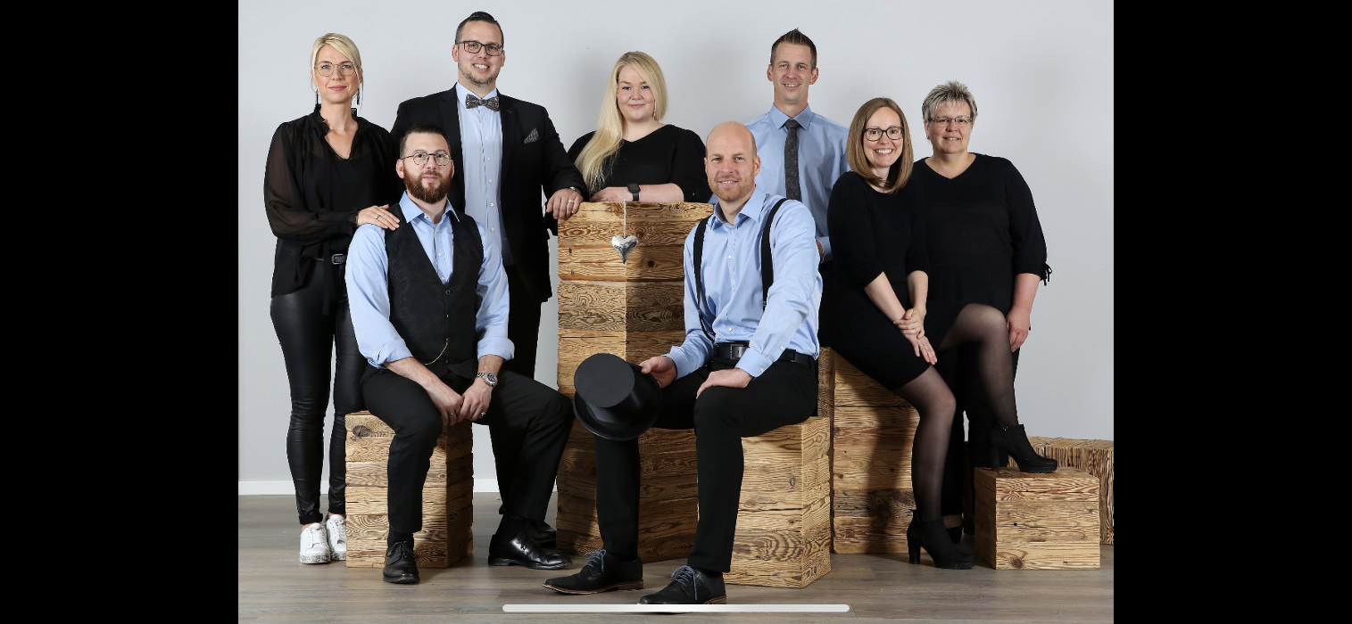 Bestattungen Molly, Auf der Burg in Siegen