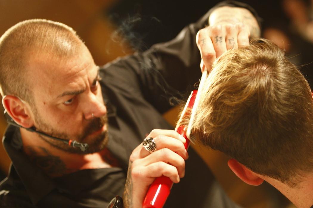 Oliver Preyer Hair Cut, Pradler Straße in Innsbruck