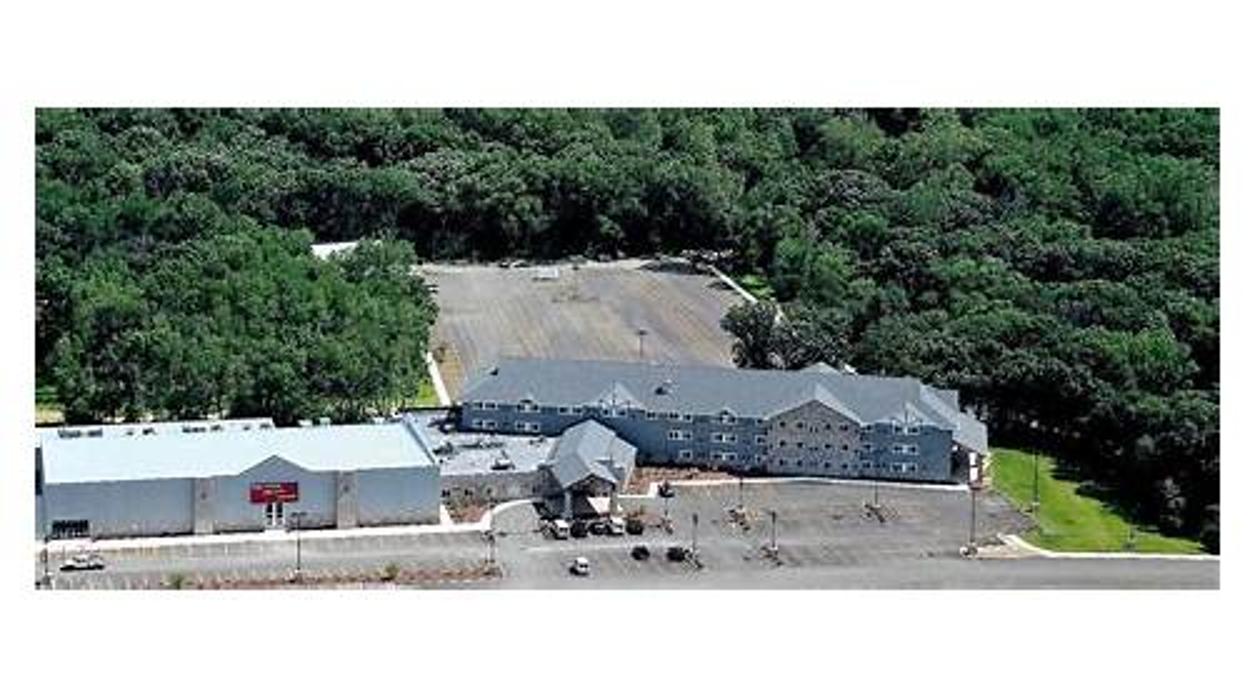 The Montcler Hotel Image