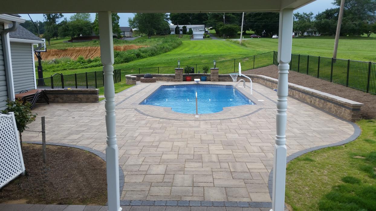 Bennett's Backyard Image