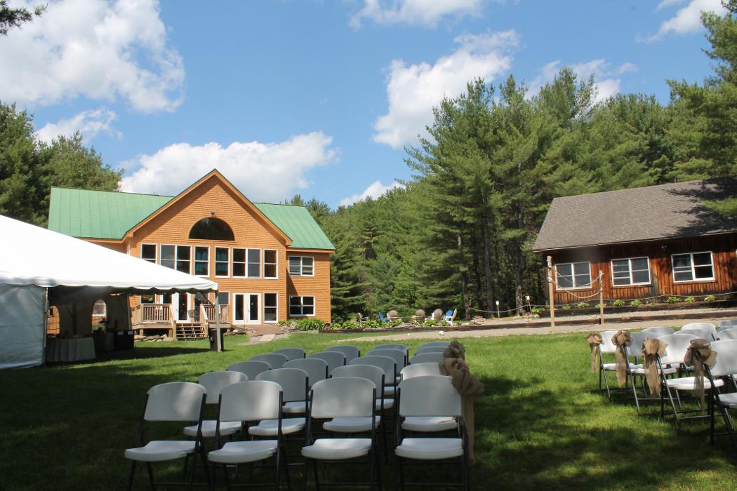Maine Lakeside Cabins Image
