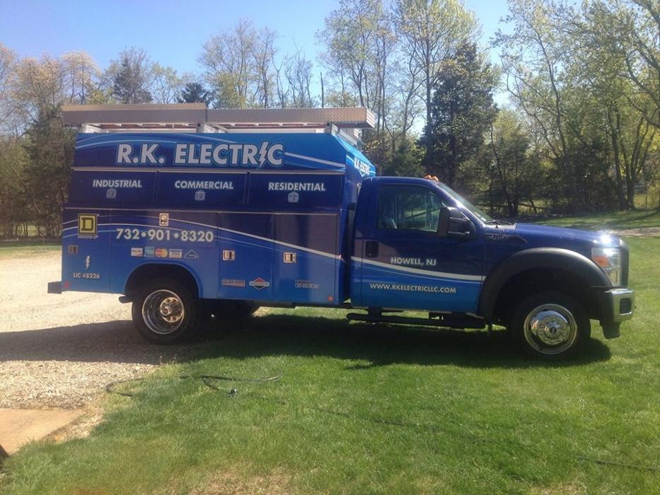R K ELECTRIC Logo