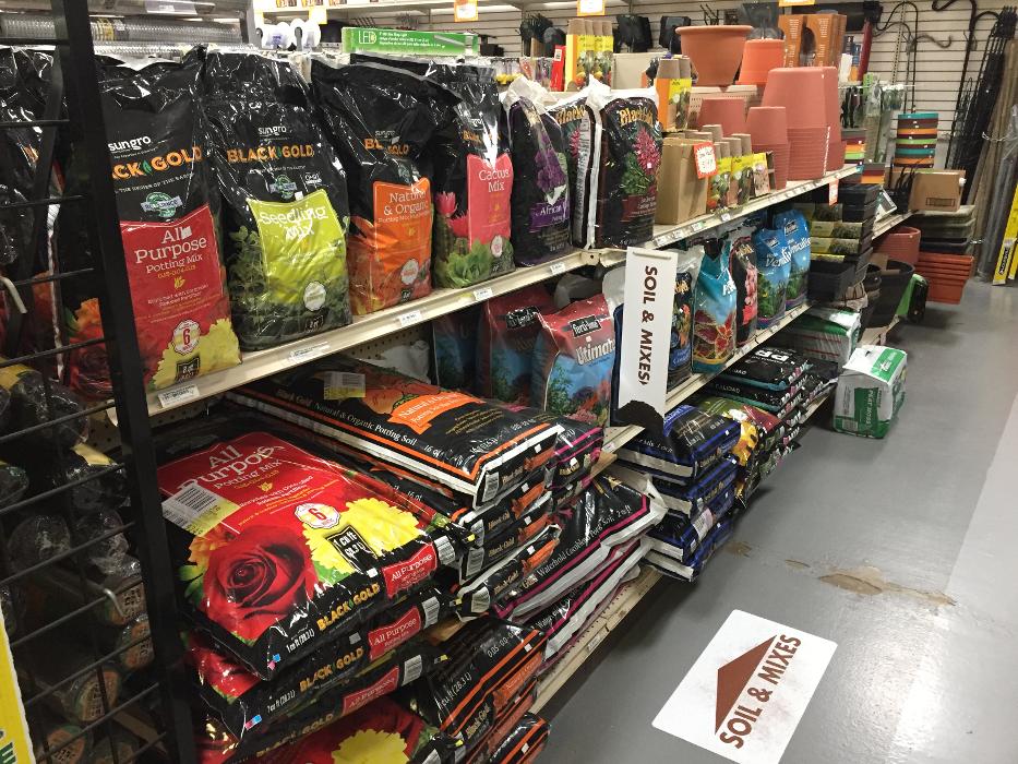 Hampton Lawn & Garden Image