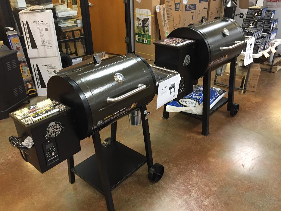 Hampton Lawn & Garden Image