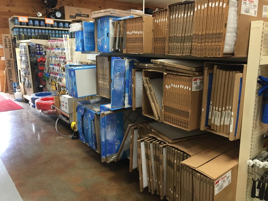 Hampton Lawn & Garden Image