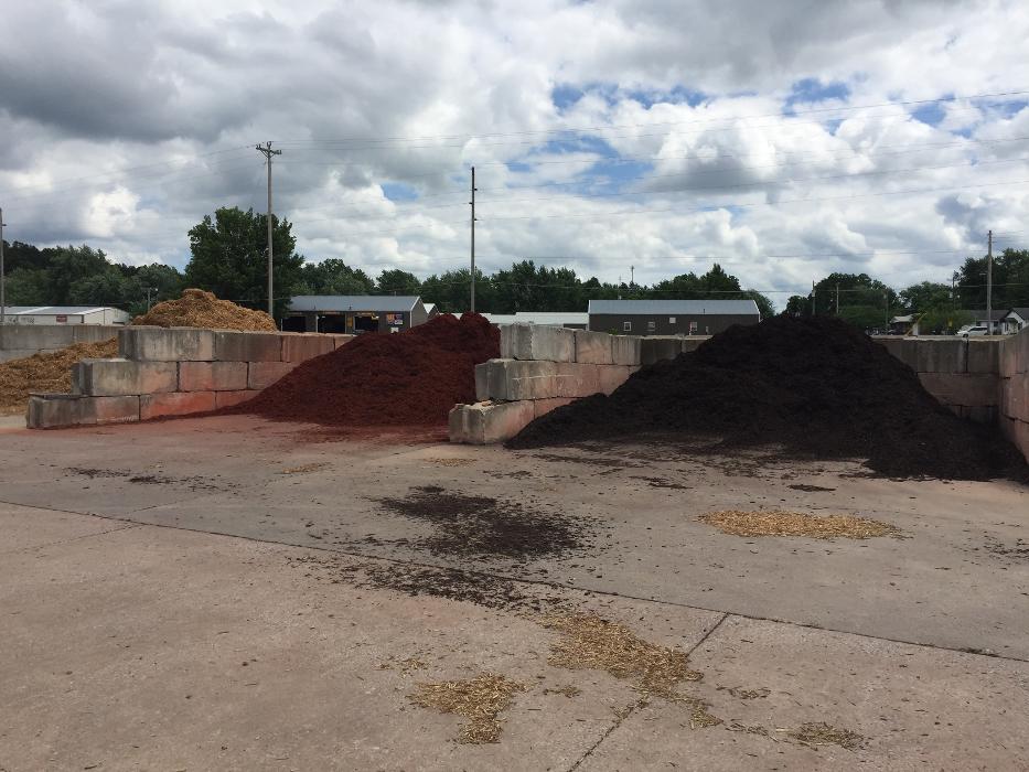 Hampton Lawn & Garden Image