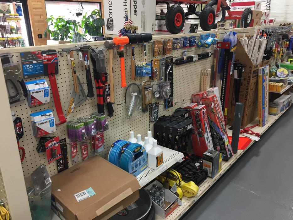 Hampton Lawn & Garden Image