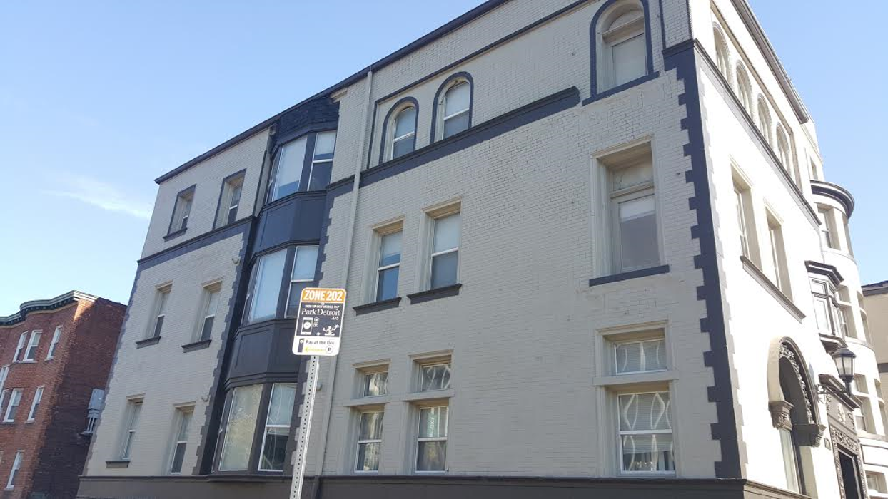 Intext painting and remodeling LLC Logo