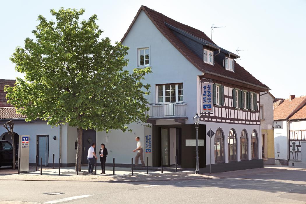 VR Bank Südpfalz eG, Filiale Rheinzabern, Hauptstraße in Rheinzabern