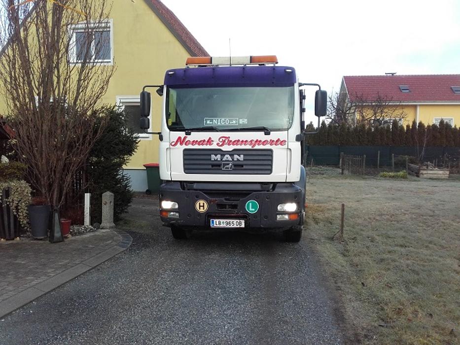 Novak Transport und Erdbewegungs GmbH, Dorfstraße in Tillmitsch Links der Laßnitz