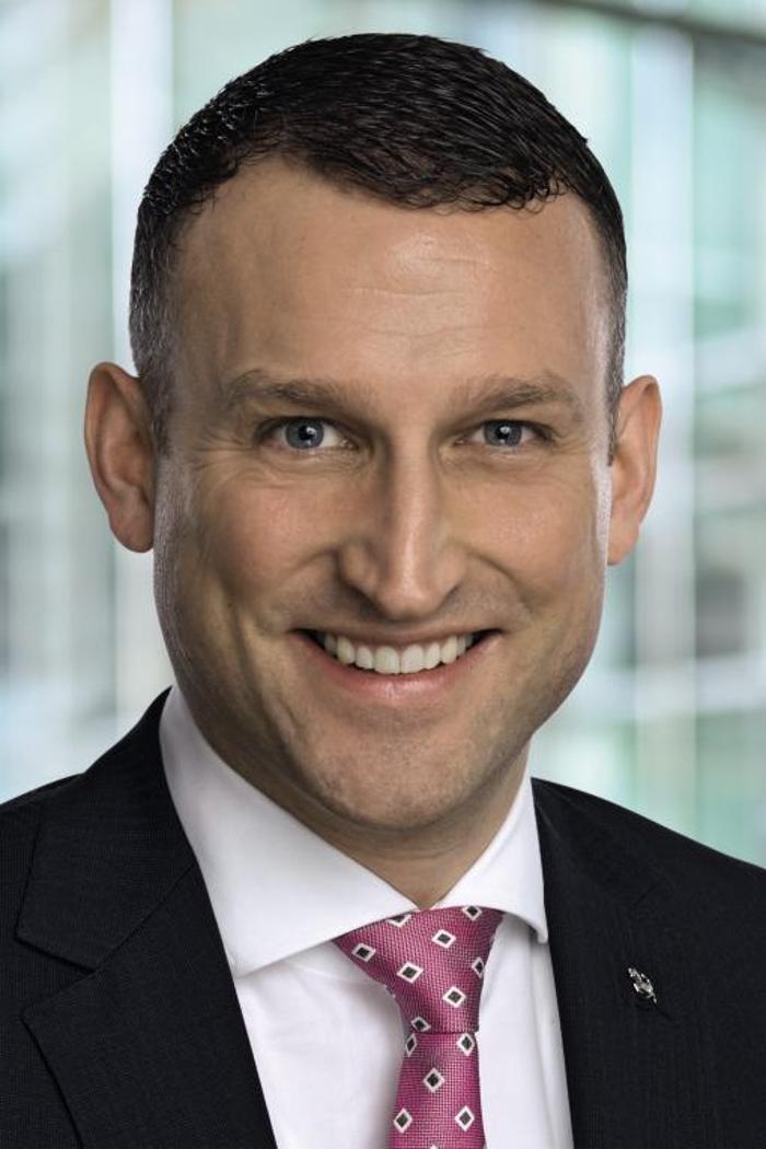 ERGO Pro Maximilian Dürichen, Siemensstraße in Wiesbaden