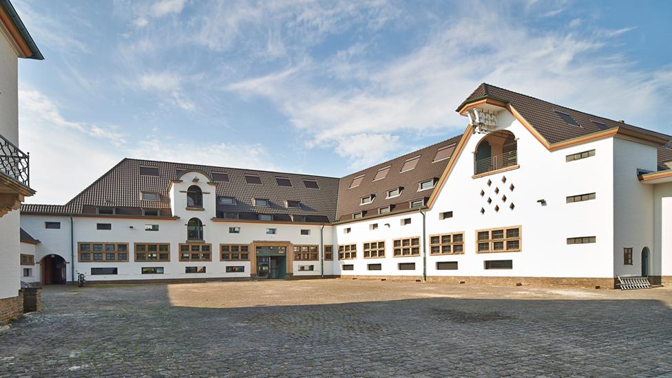 KOMPAKT B. GmbH, Eiler Straße in Köln