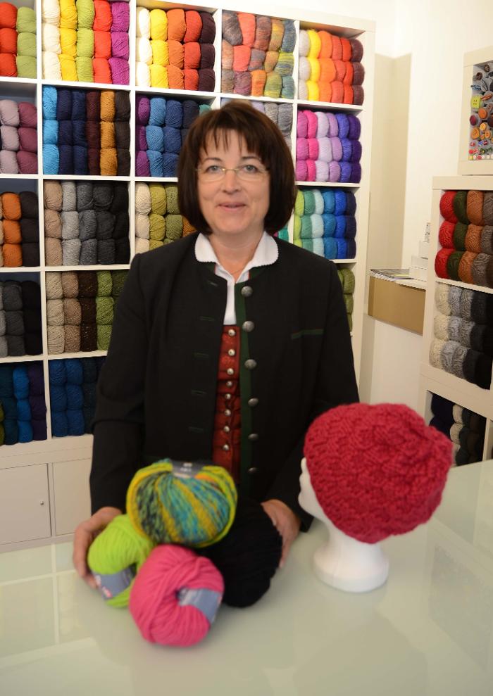 Strickbar - Roswitha Mair, Stadtplatz in Schwanenstadt