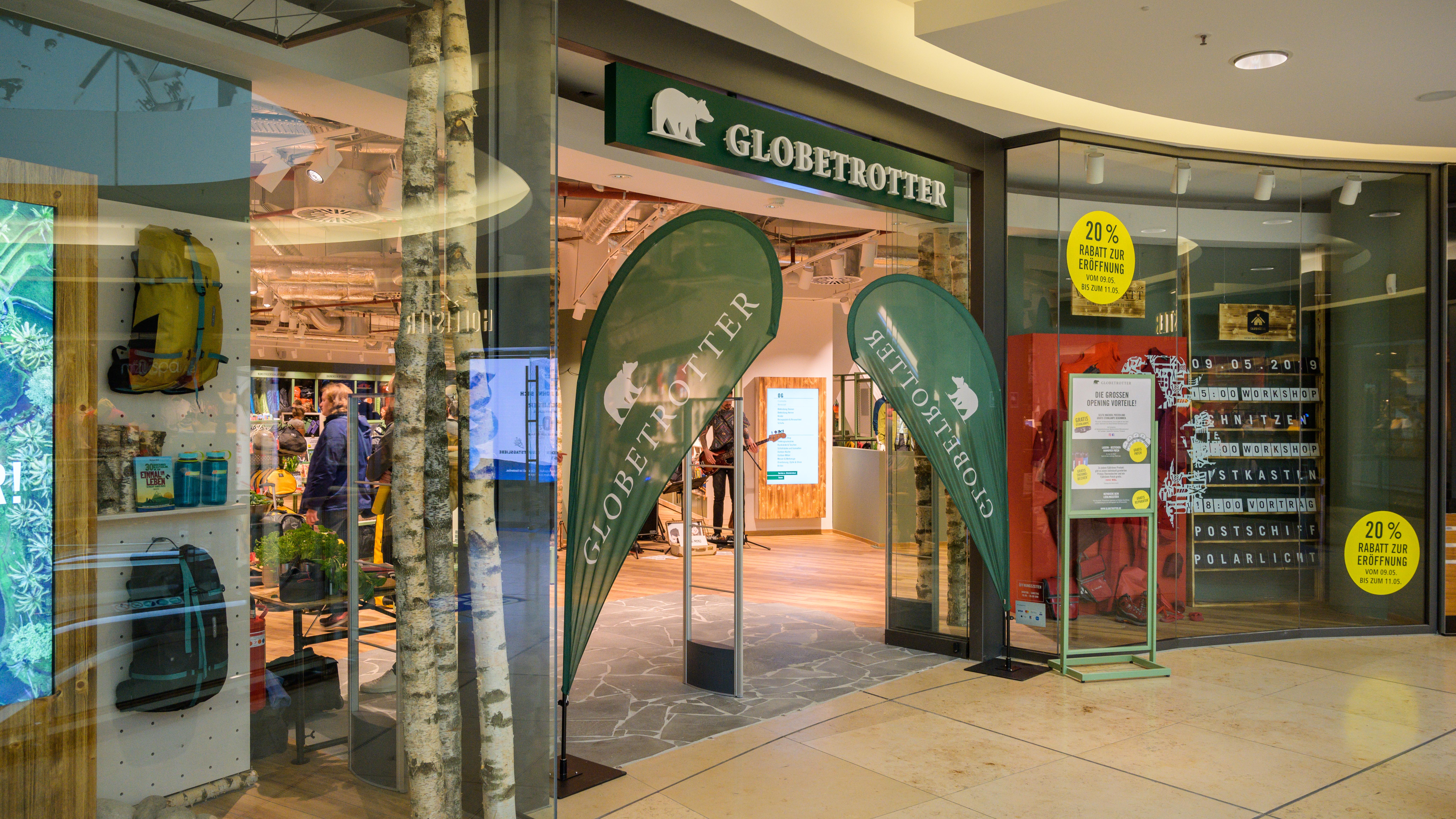 Globetrotter Hannover, Ernst-August-Platz in Hannover