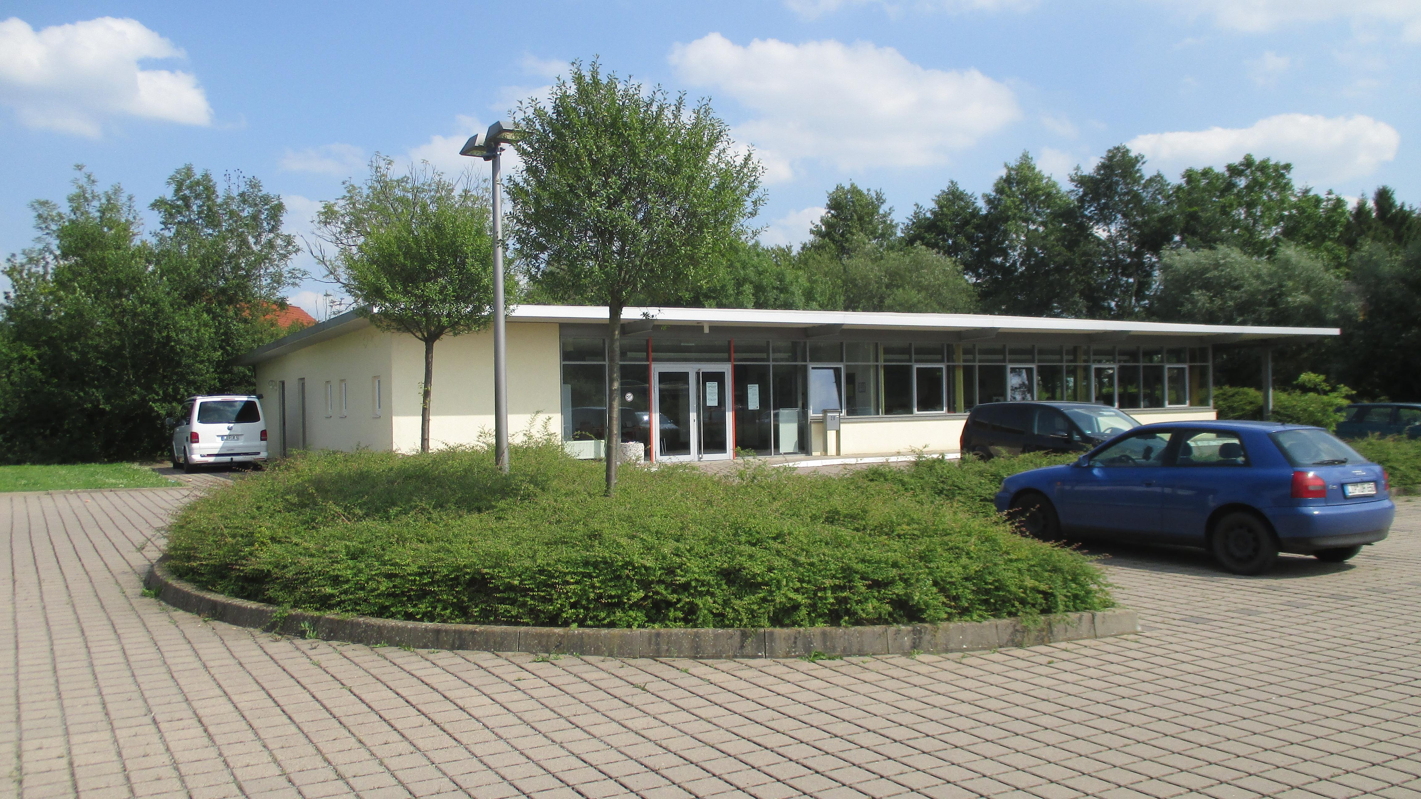 Autoschilder & Zulassungen Tönjes Barntrup, Alverdisser Straße in Barntrup