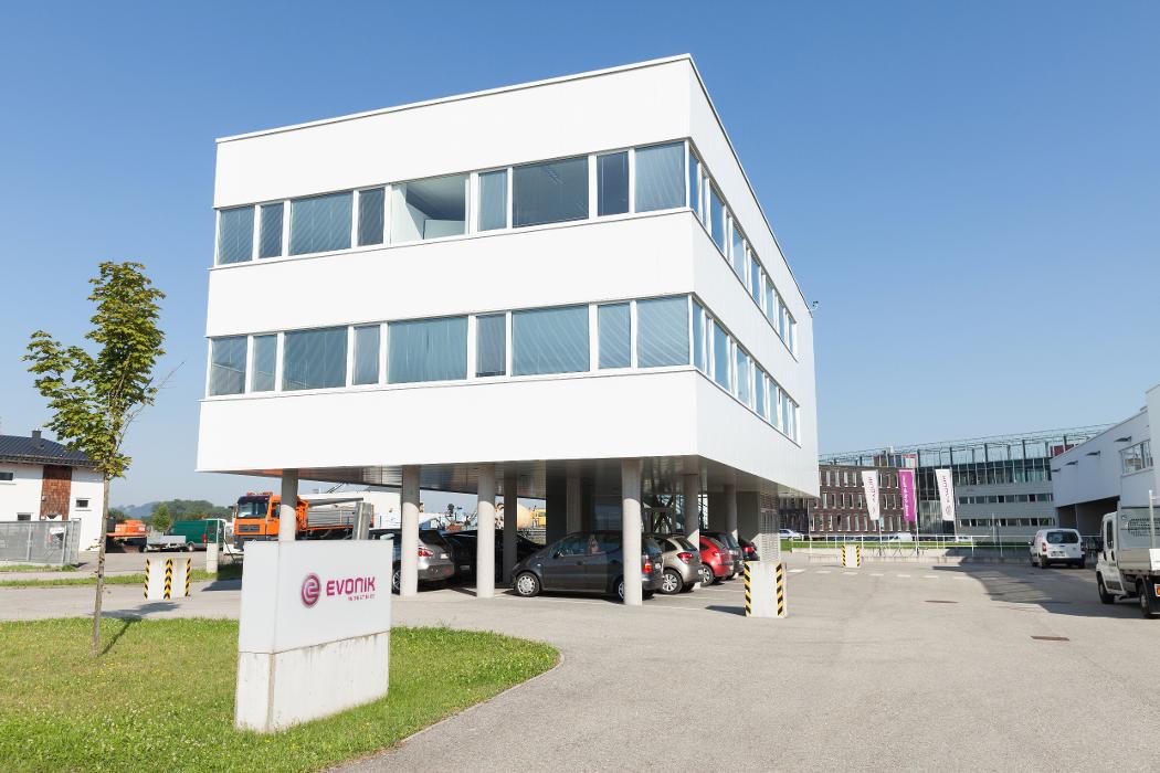 Evonik Fibres GmbH, Gewerbepark in Schörfling