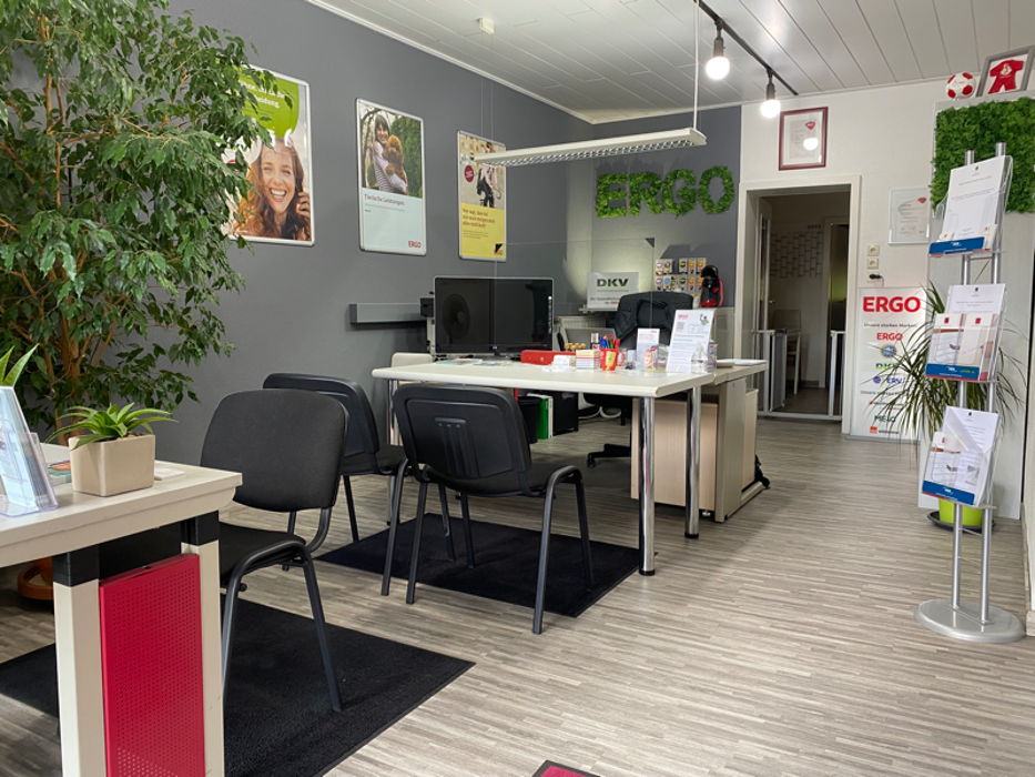 ERGO Versicherung Dominic Wischnewsky, Oderstraße in Moers