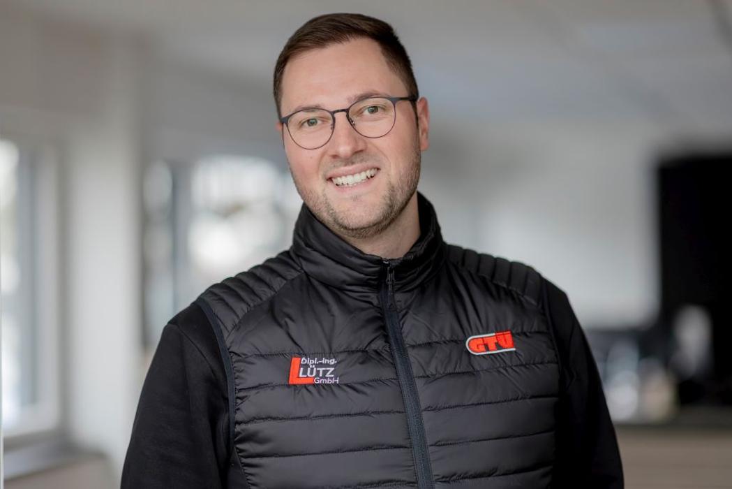 GTÜ KFZ Prüfstelle Lütz GmbH, Mülheimer Straße in Bergisch Gladbach