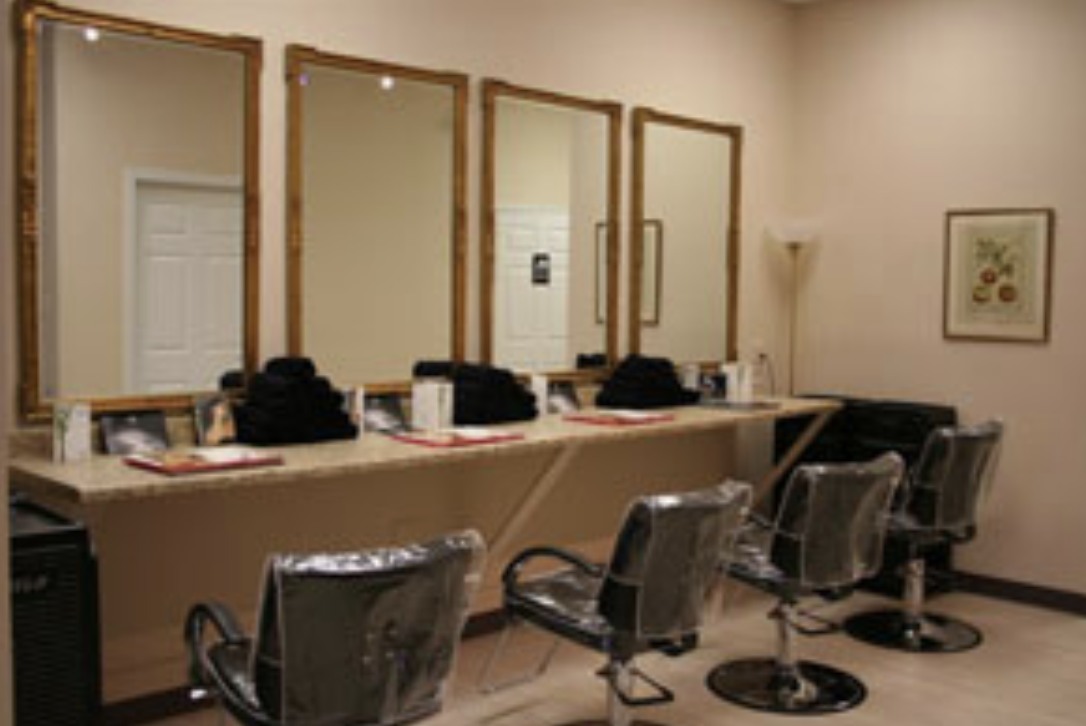 Image 4 | Kings & Queens Salon