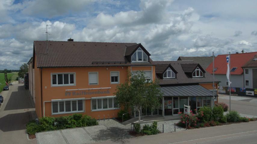 Raiffeisenbank im Donautal eG, Hauptgeschäftsstelle Karlshuld, Hauptstraße in Karlshuld