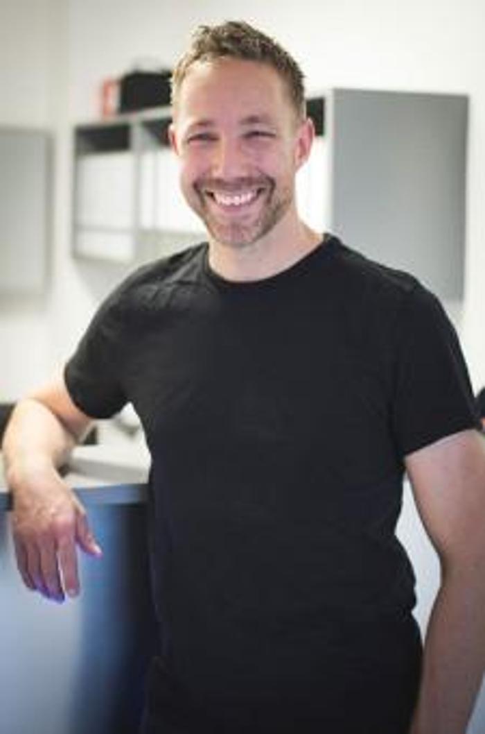 Kfz Meisterbetrieb Michael Schmidt, Niedervellmarer Straße in Kassel