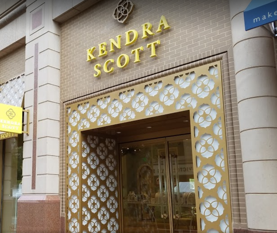 Kendra Scott Reston (571)599-7792