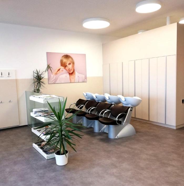 KLIPP Frisör - Ihr Friseur Bruck an der Leitha, Eco-Plus-Park 4.Straße in Gemeinde Bruck an der Leitha