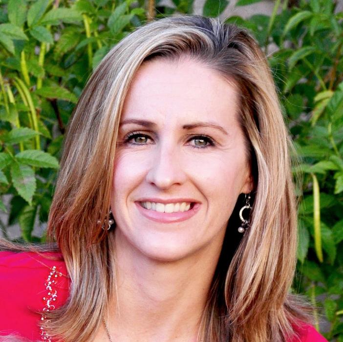 Local Health Market: Sarah Treat, CN - San Antonio, TX