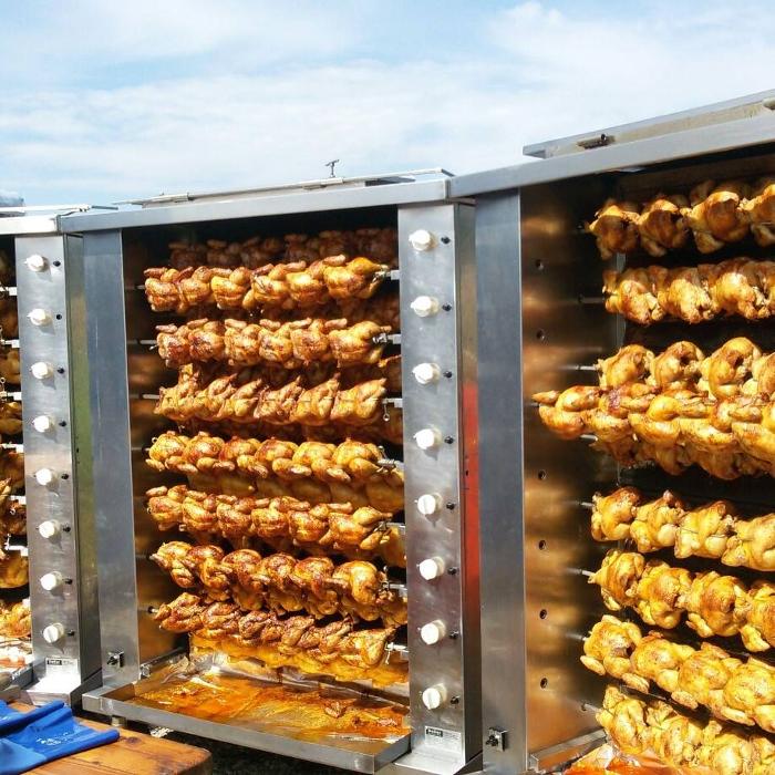 Monis Grillhendl - Monika Schallmeiner, Kirchham in Kirchham bei Vorchdorf