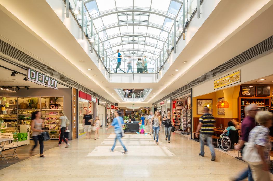 DEZ Innsbruck, Amraser-See-Straße in Innsbruck