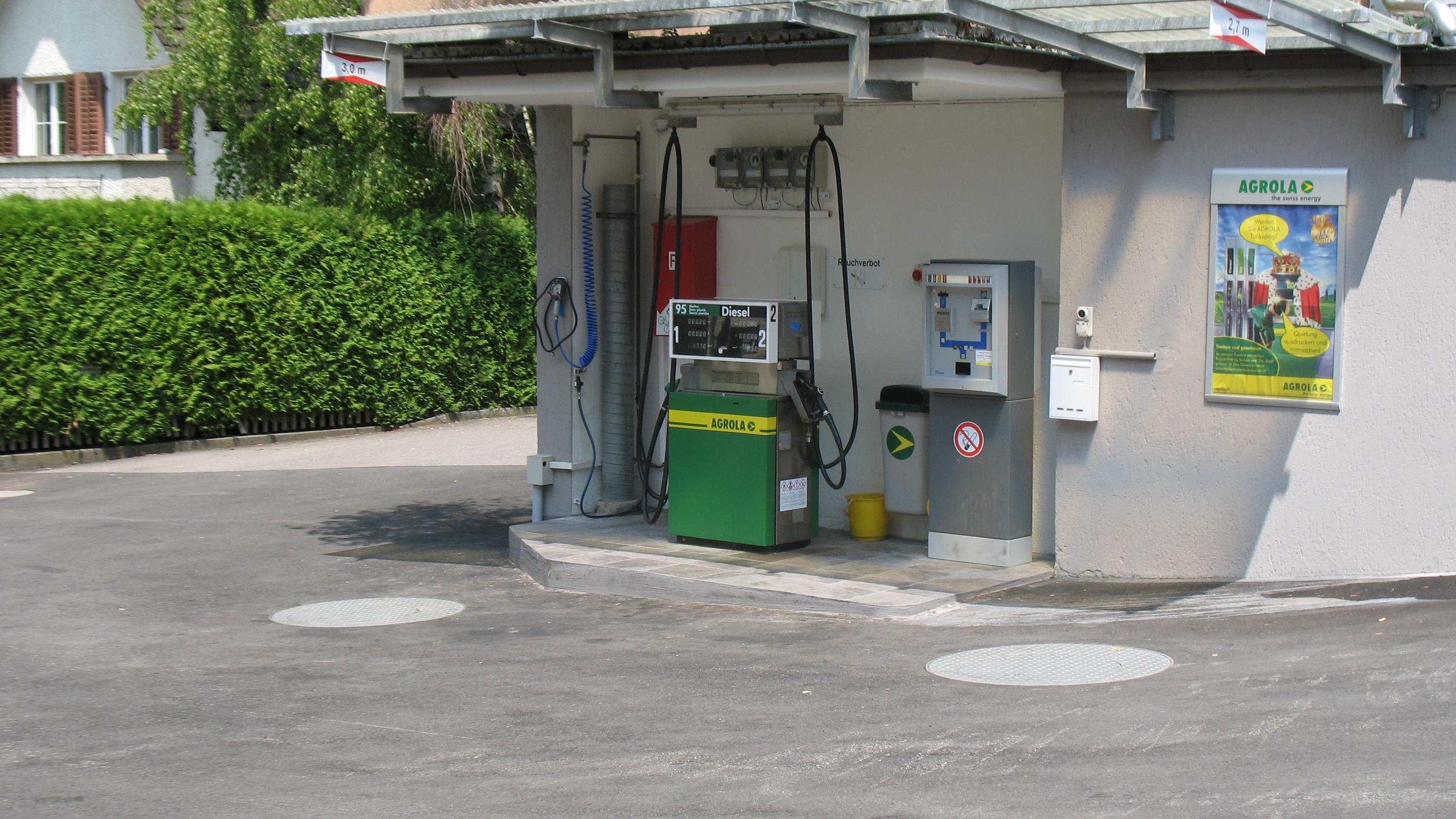 AGROLA, Schachenstrasse in Bonstetten