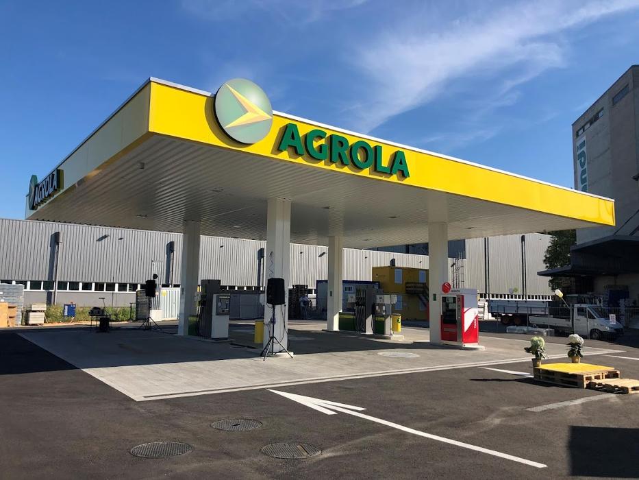 AGROLA, Güterstrasse in Laufen