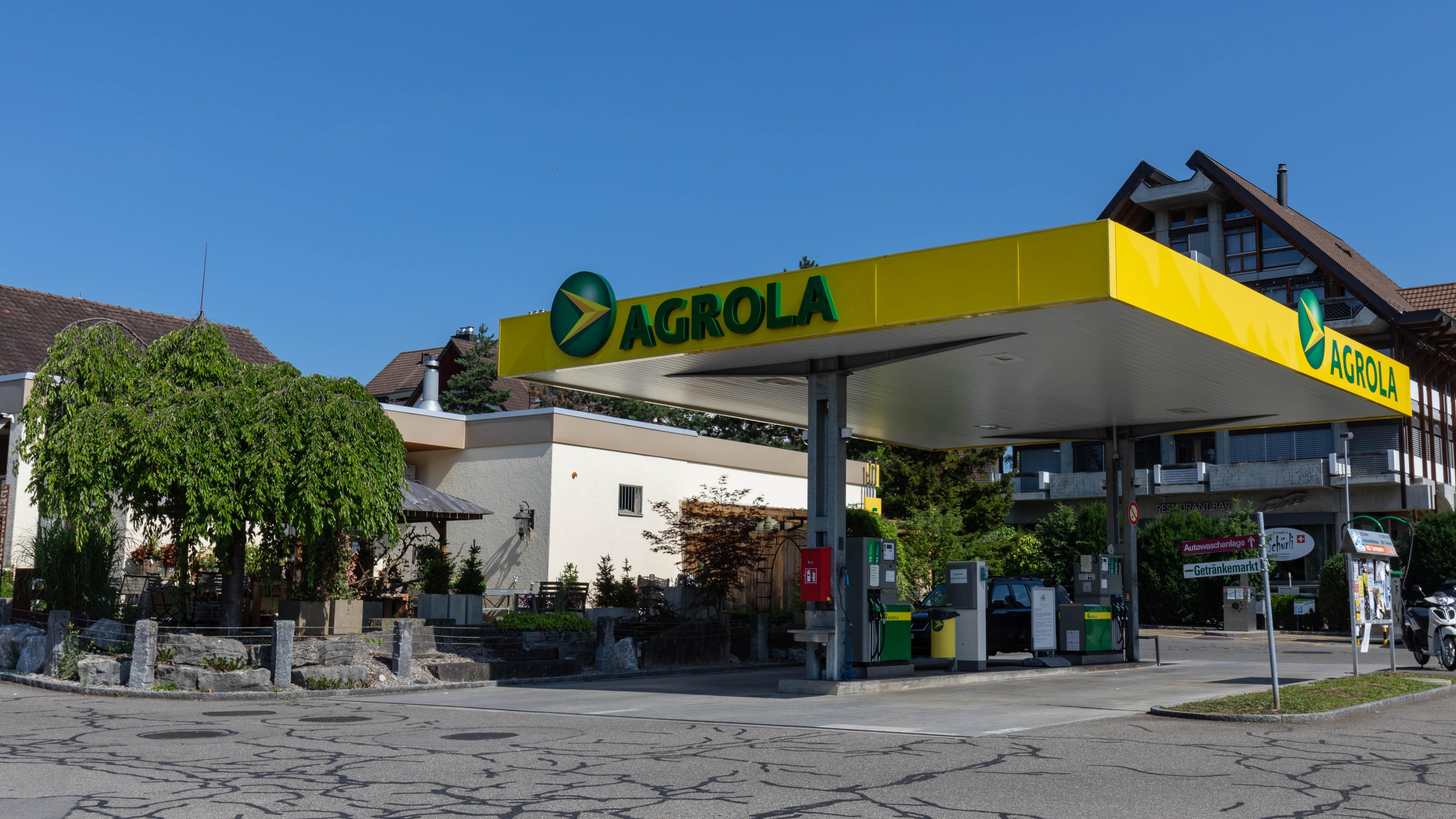 AGROLA Tankstelle & CarWash, Rütistrasse in Hombrechtikon