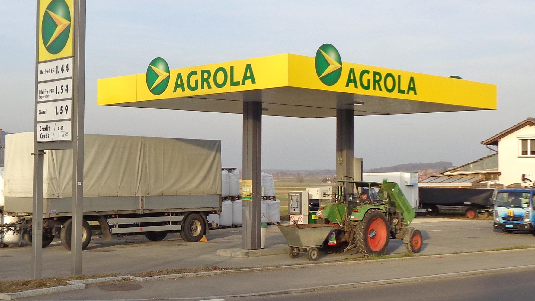 AGROLA, Hauptstrasse in Messen