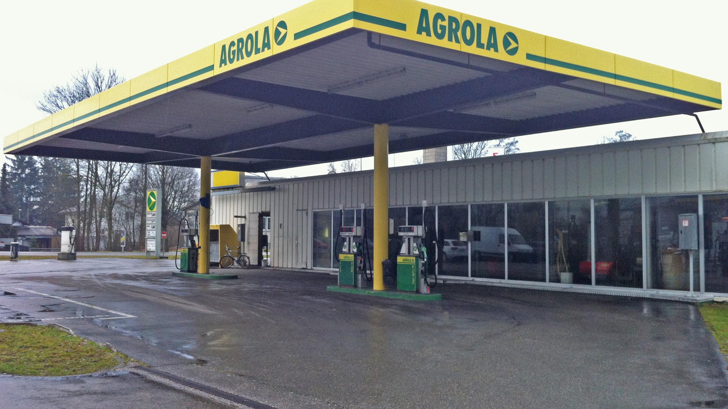 AGROLA, Gewerbestrasse in Bellach