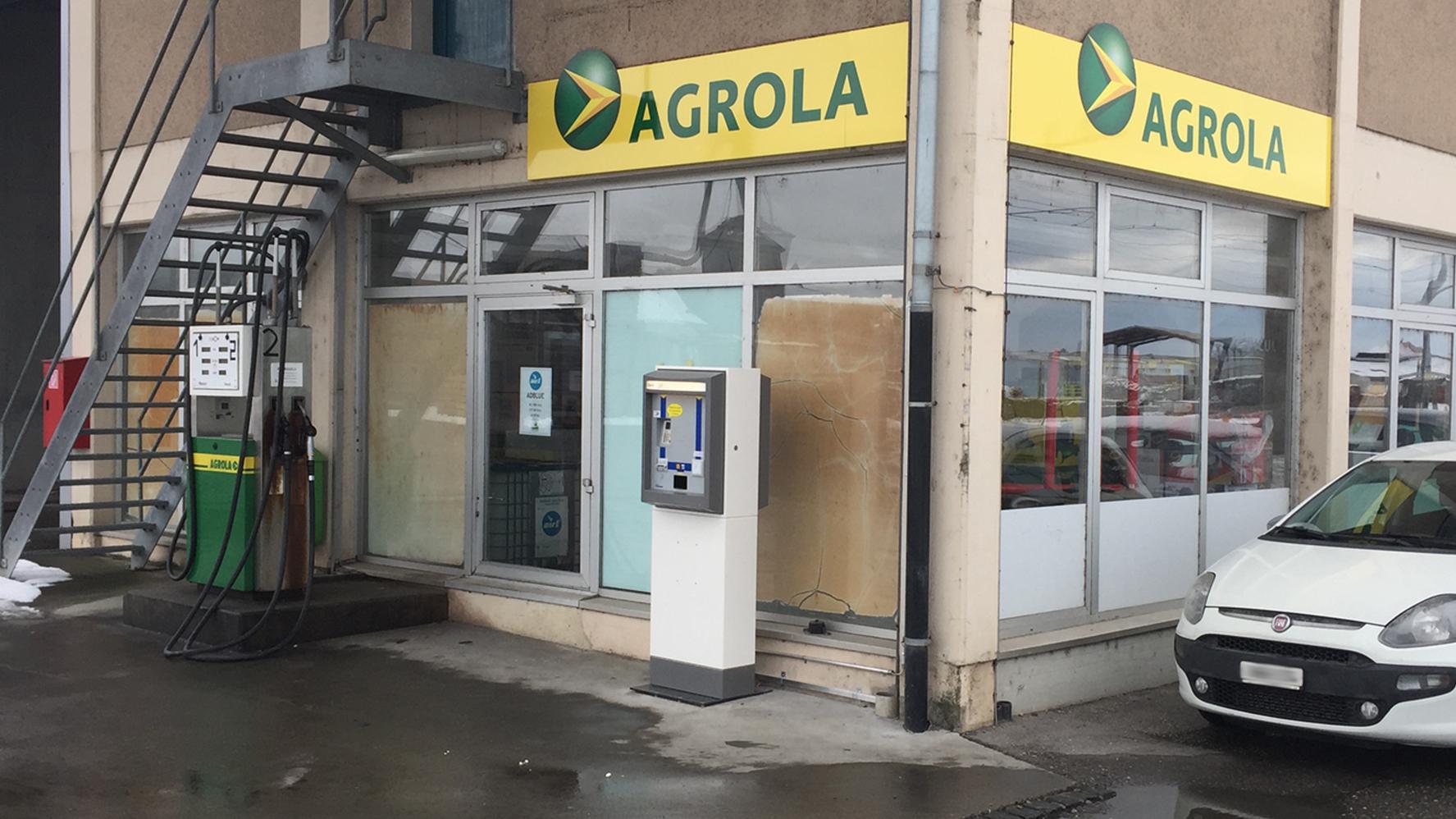 AGROLA, Place de la Gare in Avenches