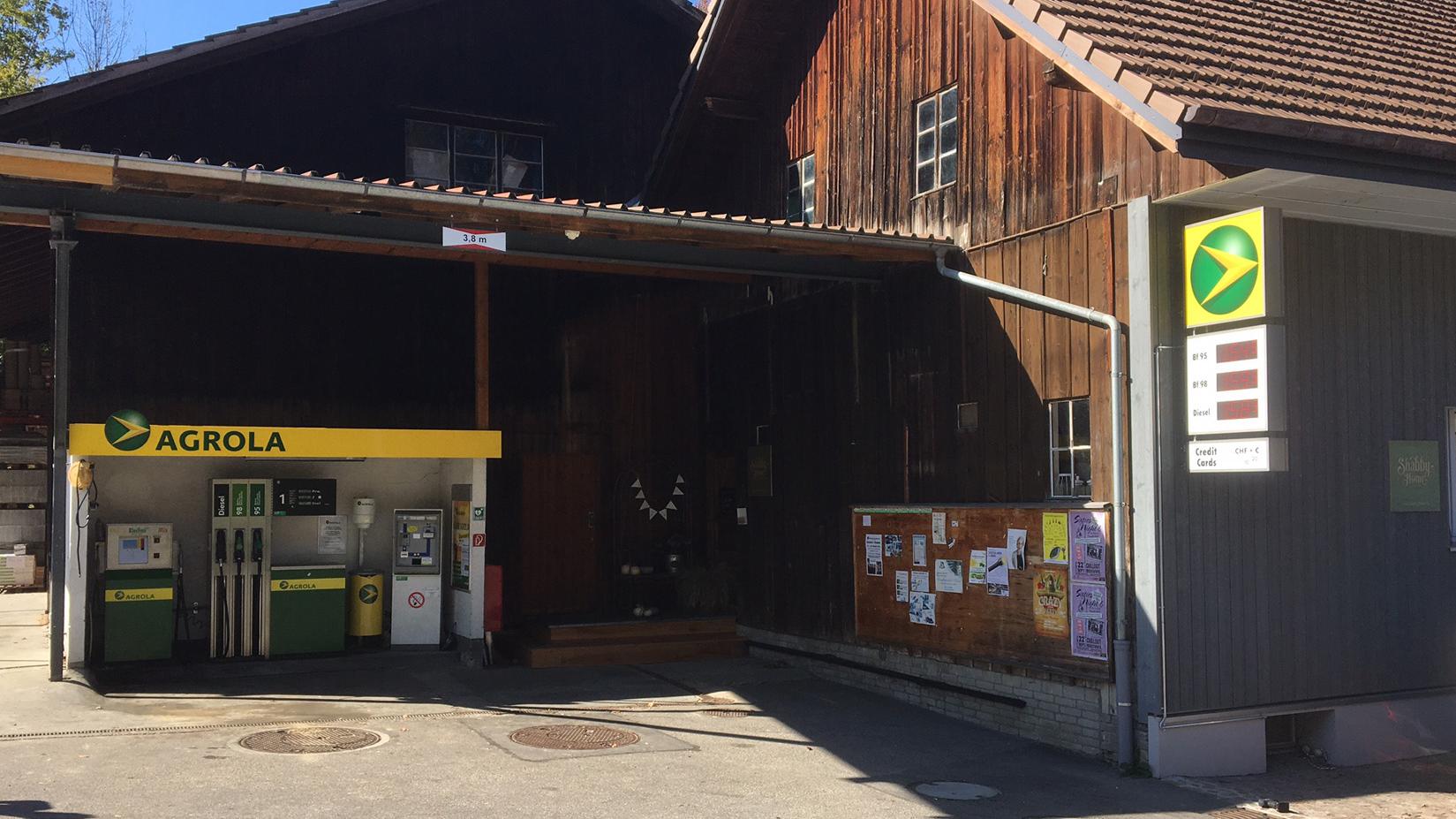 AGROLA, Hauptstrasse in Schmiedrued-Walde