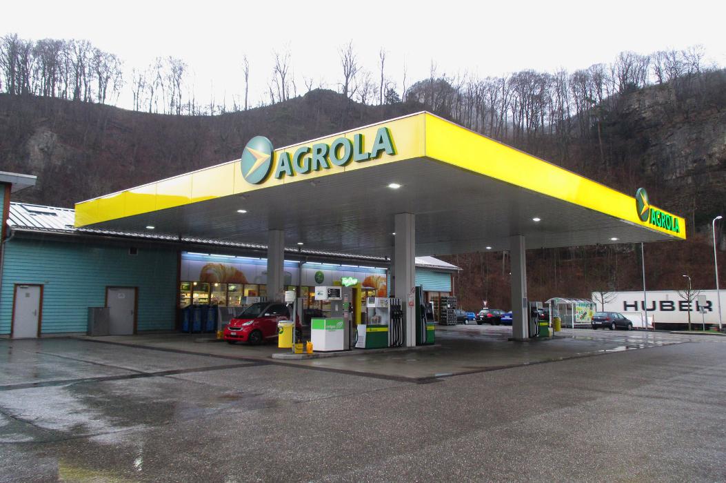 AGROLA TopShop, Aeussere Klus in Oensingen