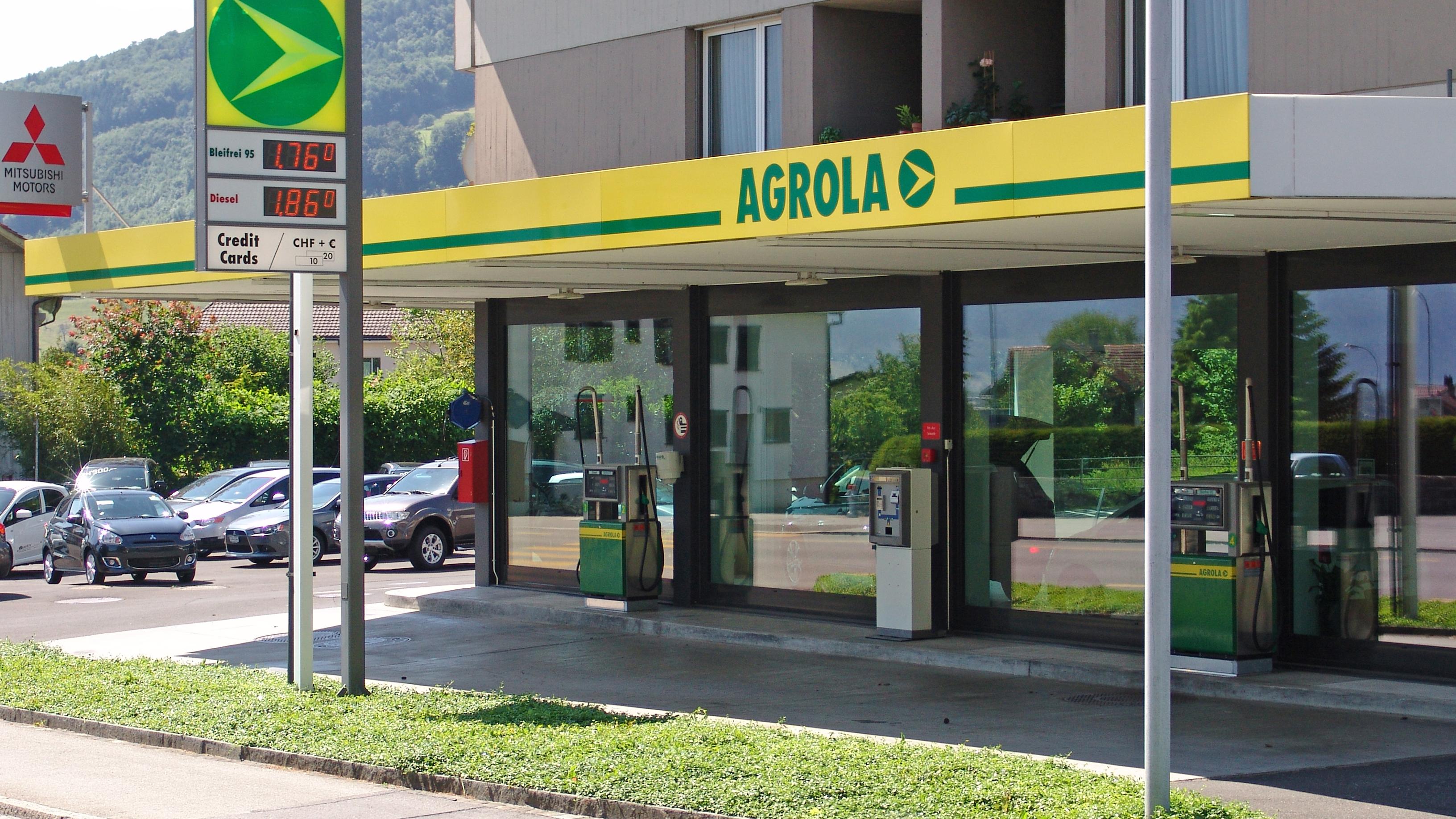 AGROLA, Staatsstrasse in Werdenberg