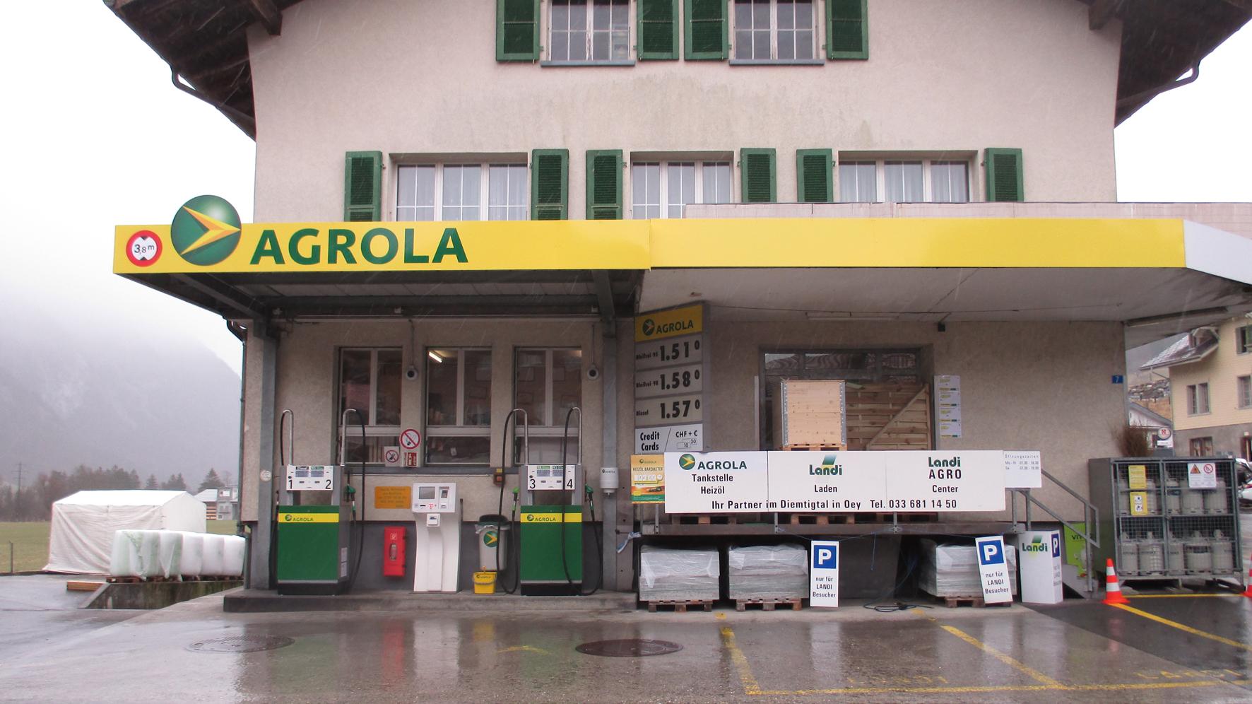 AGROLA, Unterdorfweg in Oey