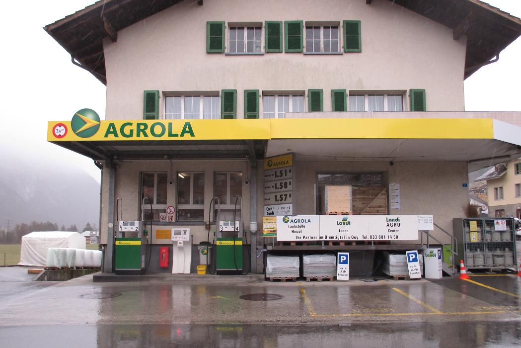 AGROLA, Unterdorfweg in Oey