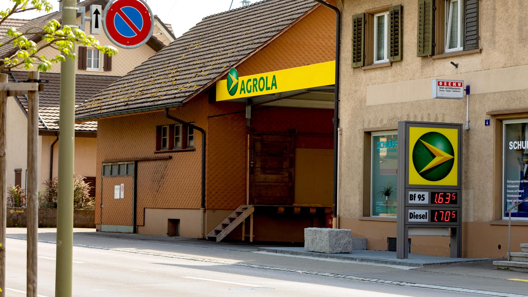 AGROLA, Stationsstrasse in Seuzach