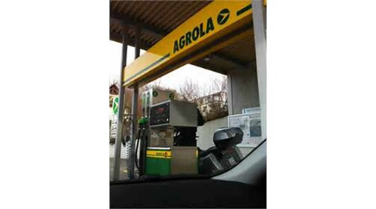 AGROLA, Allenbergstrasse in Männedorf