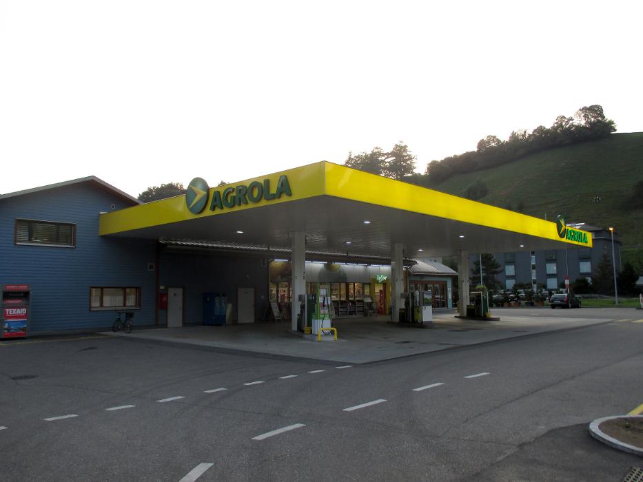 AGROLA TopShop, Zugerstrasse in Küssnacht