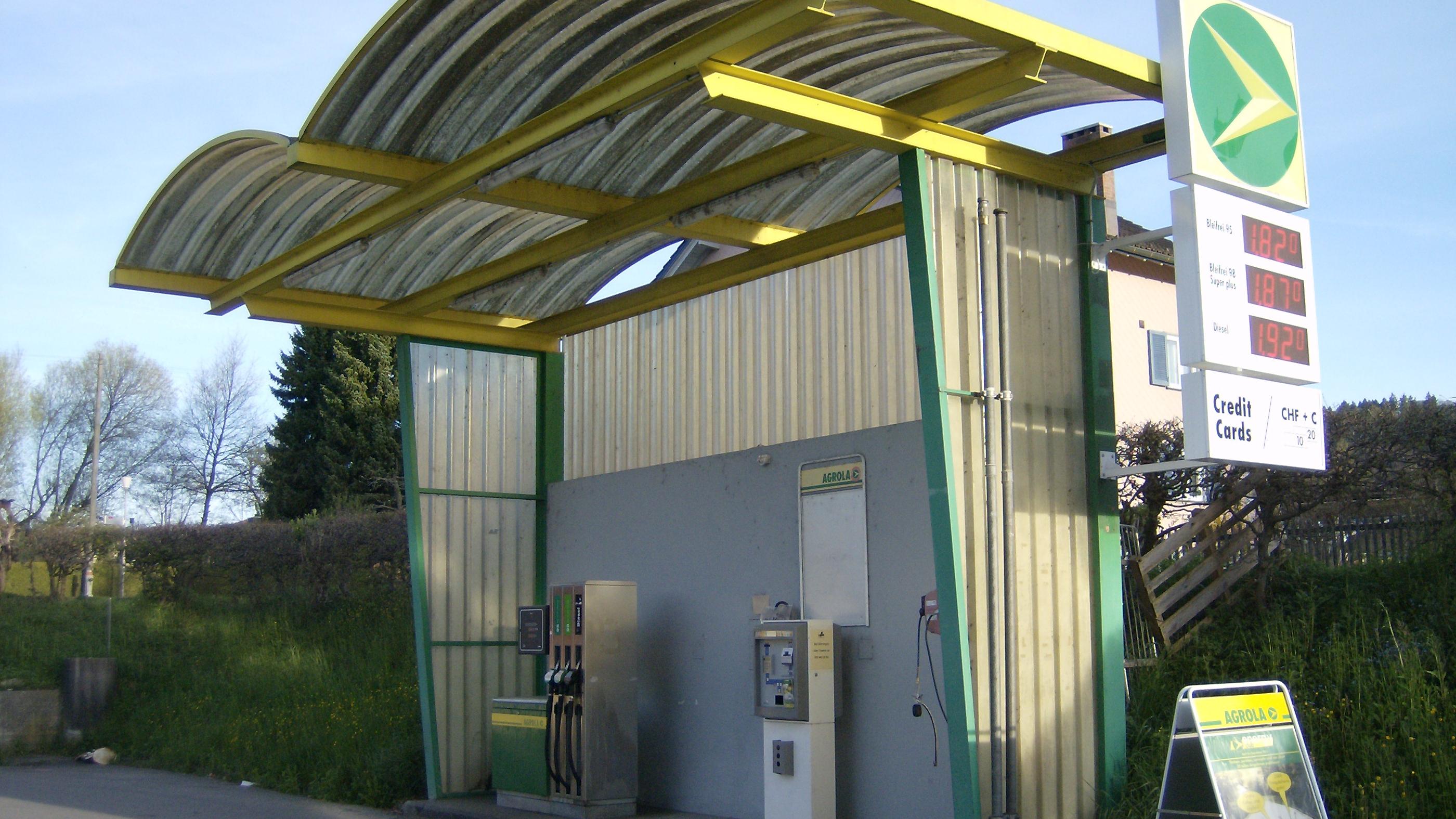 AGROLA, Eisenbahnstrasse in Uznach