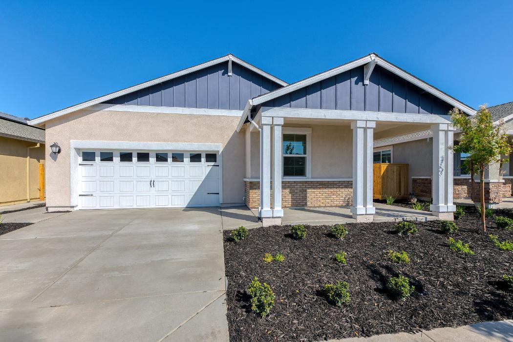 LGI Homes - Summit at Liberty Image