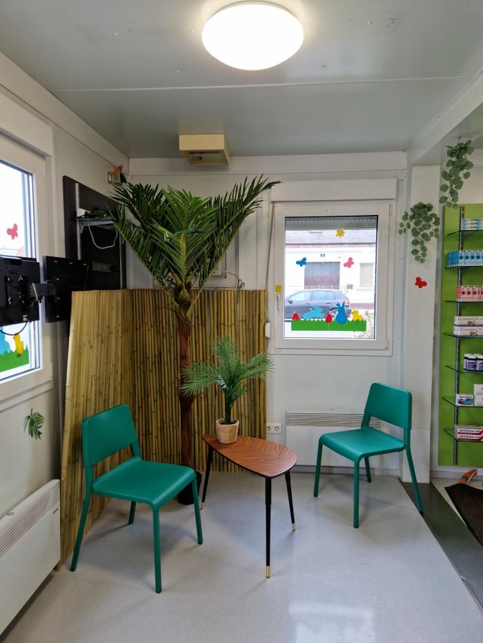 Palmen Apotheke, Eßlinger Hauptstraße in Wien