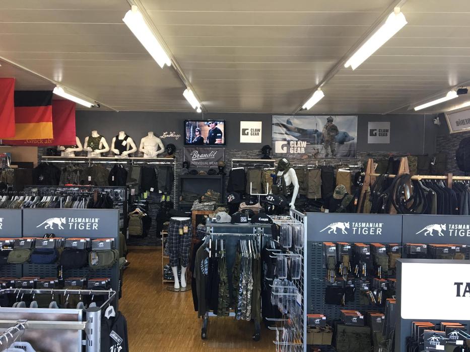 Lehmann Army & Survival Shop Hard, Hofsteigstraße in Hard