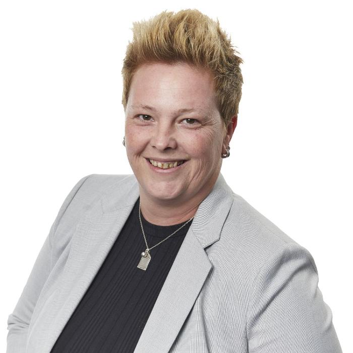 Jenny Irmler: Allfinanz Deutsche Vermögensberatung, Meuschauer Straße in Merseburg