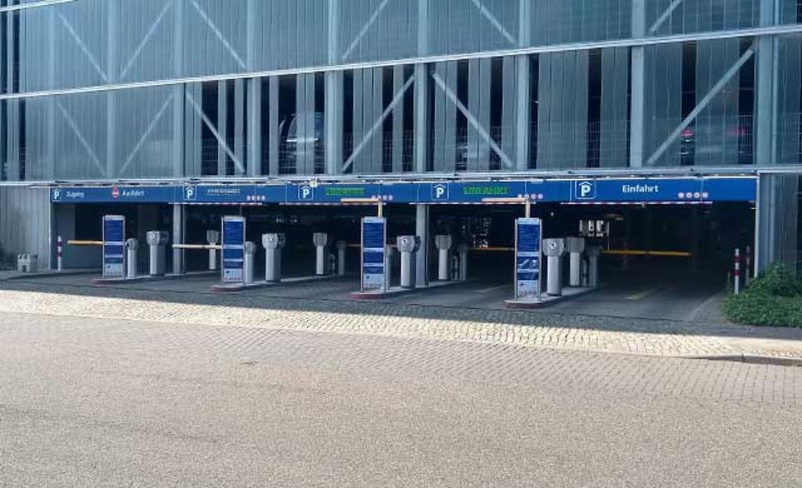 CONTIPARK Parkhaus Arena (Mercedes-Platz), Helen-Ernst-Straße in Berlin